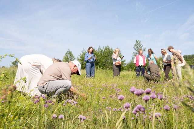 Natuurgidsen op natuurbegraafplaatsen
